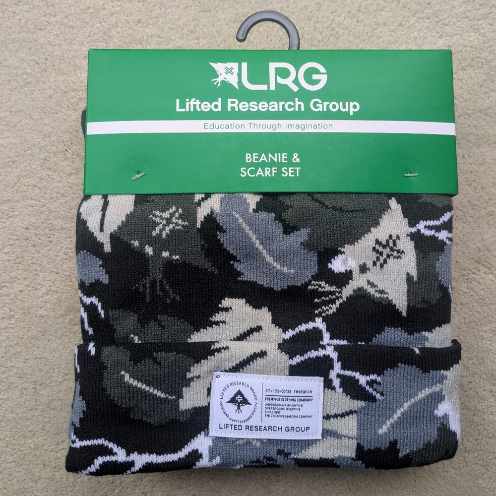 Lifted Research Group Beanie & Scarf Set NWT